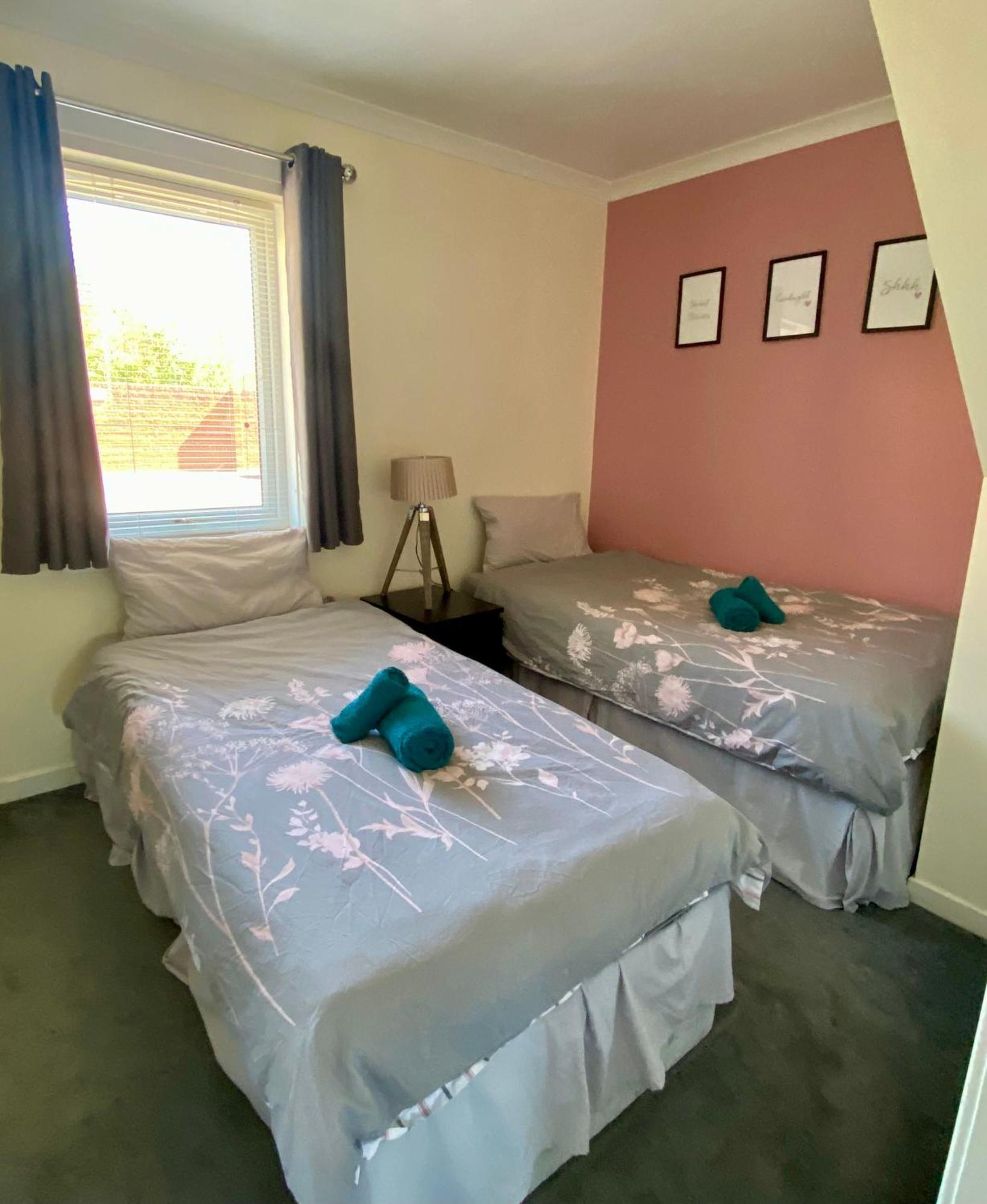 Cosy Cottage With Free Parking Close To Airport Эдинбург Экстерьер фото